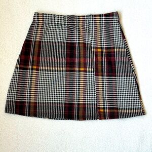 🌟 FLASH SALE - Abound Plaid Mini Skirt - Size S - Never Worn